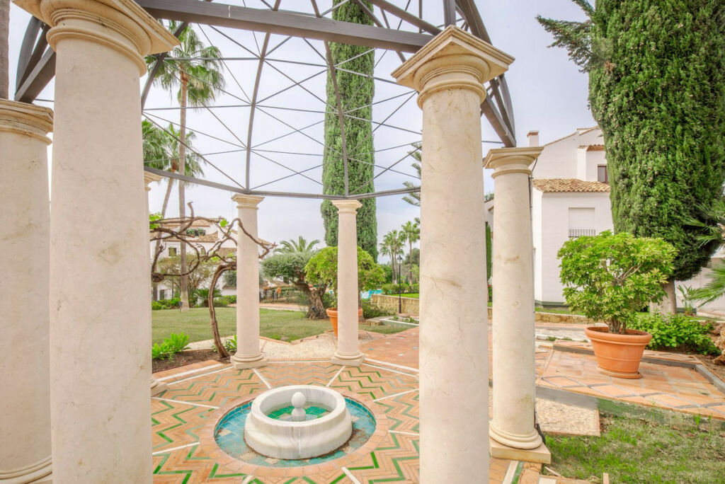 Ground Floor Apartment The Golden Mile Málaga - image 12