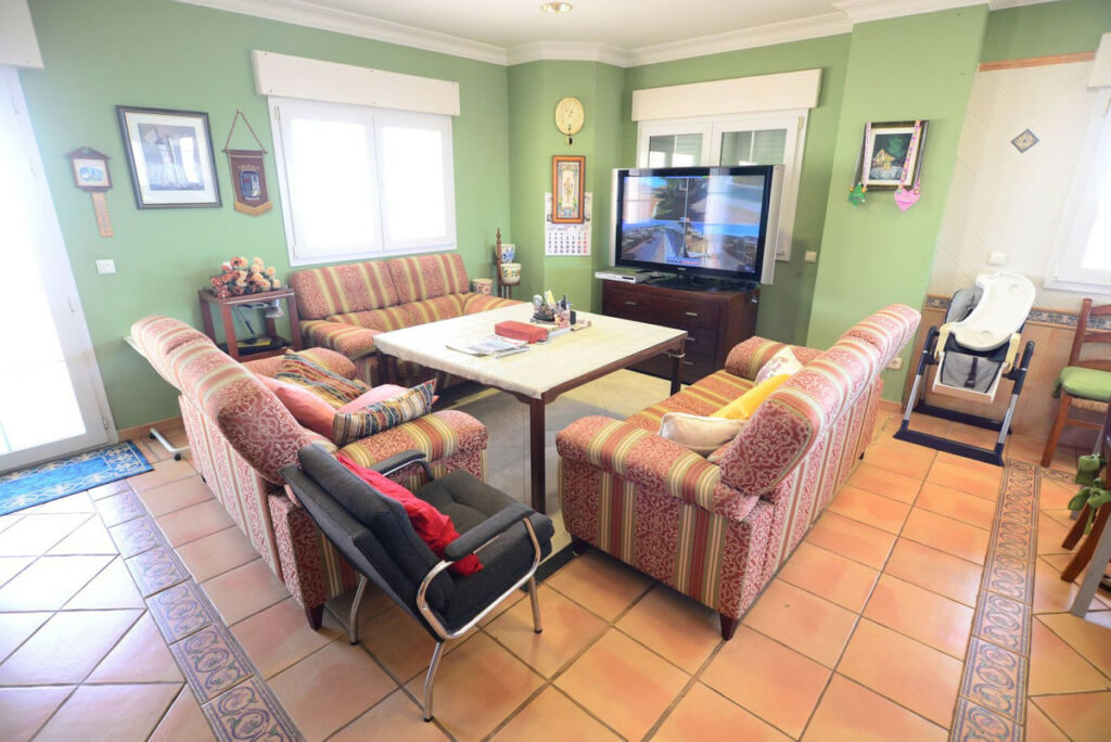 Detached Villa Málaga Este Málaga - image 12
