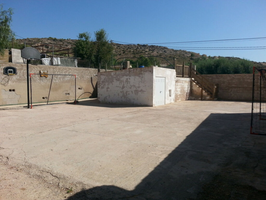 Detached Villa La Romana Alicante - image 13