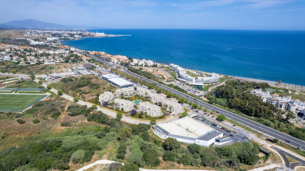 Top Floor Apartment Estepona Málaga - image 13