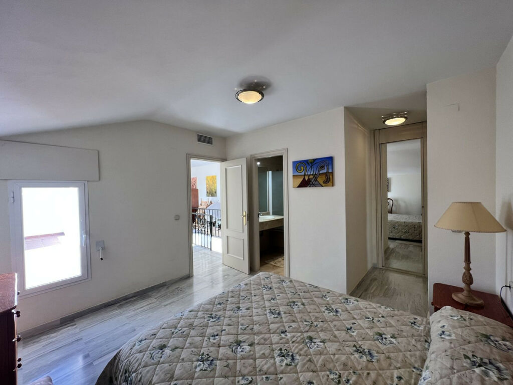 Penthouse The Golden Mile Málaga - image 13