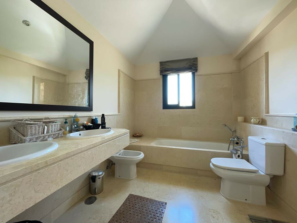 Penthouse Benahavís Málaga - image 13