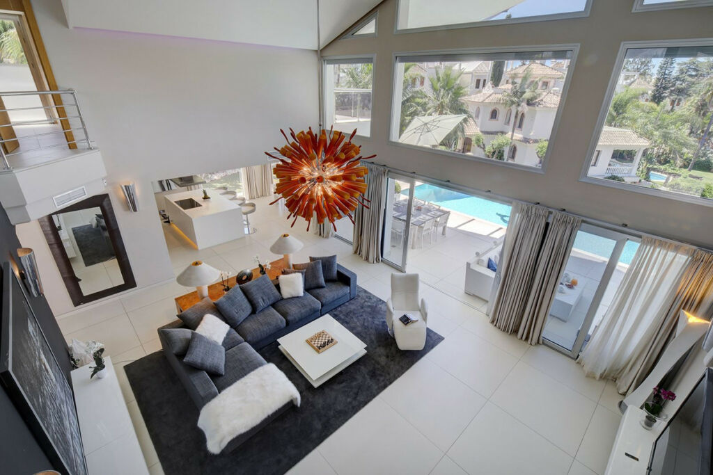 Detached Villa Nueva Andalucía Málaga - image 14