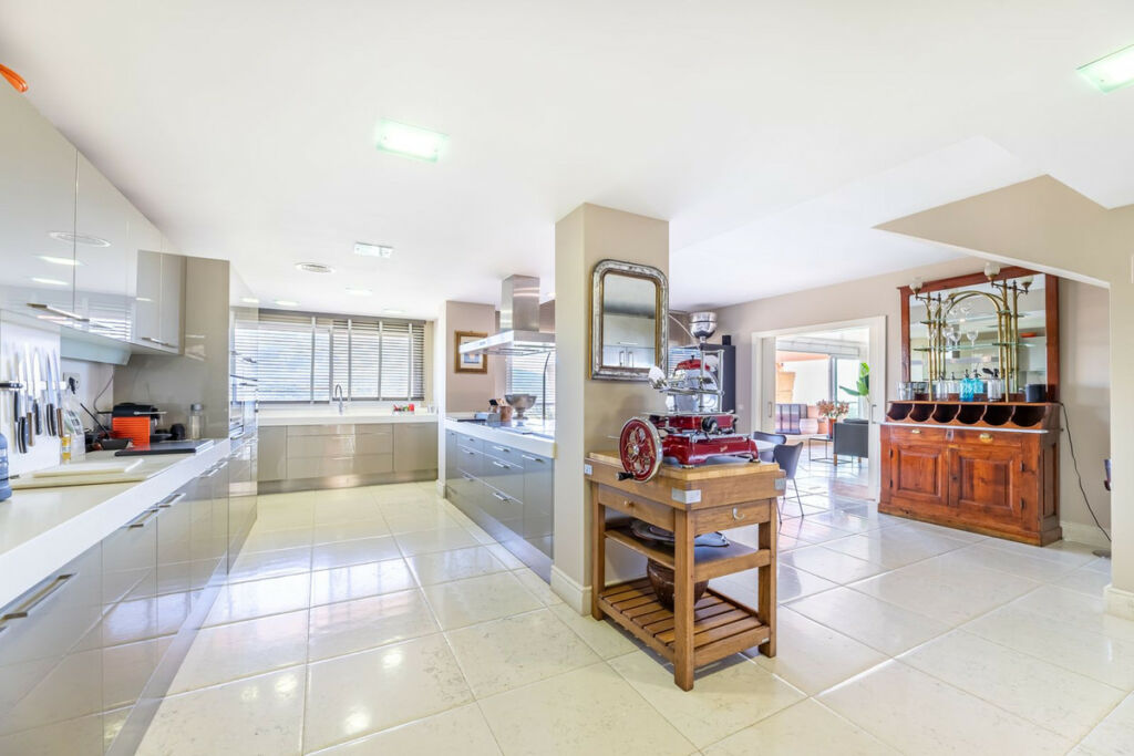 Penthouse Nueva Andalucía Málaga - image 14