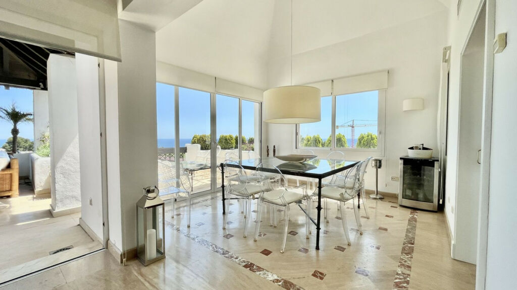 Penthouse Río Real Málaga - image 13