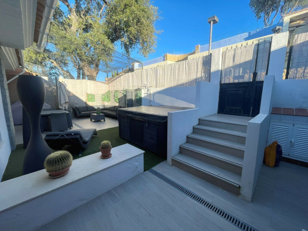 Townhouse La Mairena Málaga - image 17