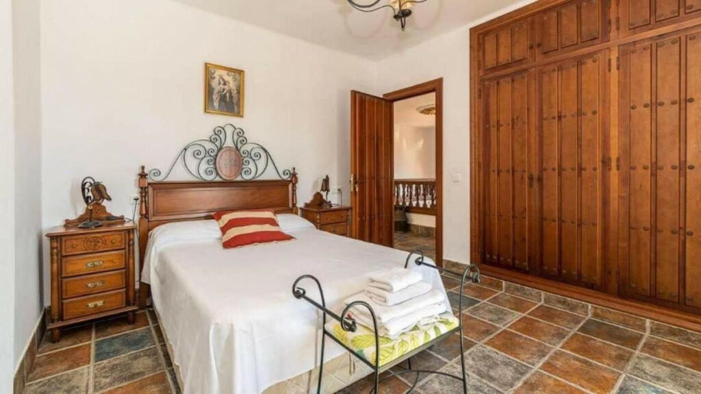 Detached Villa Frigiliana Málaga - image 12