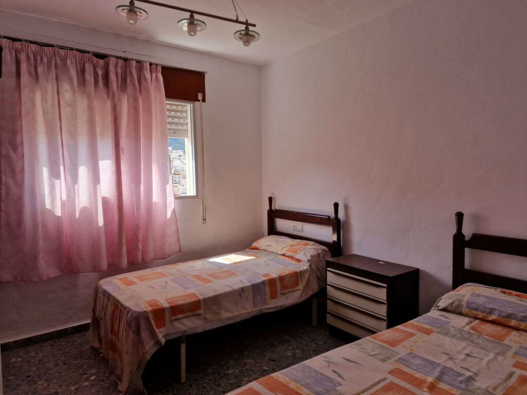 Detached Villa Tolox Málaga - image 13