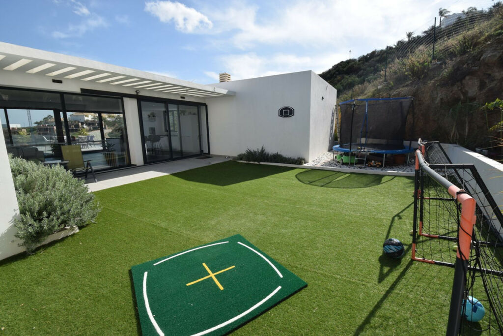 Detached Villa La Cala Golf Málaga - image 14