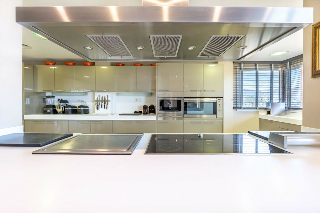 Penthouse Nueva Andalucía Málaga - image 15