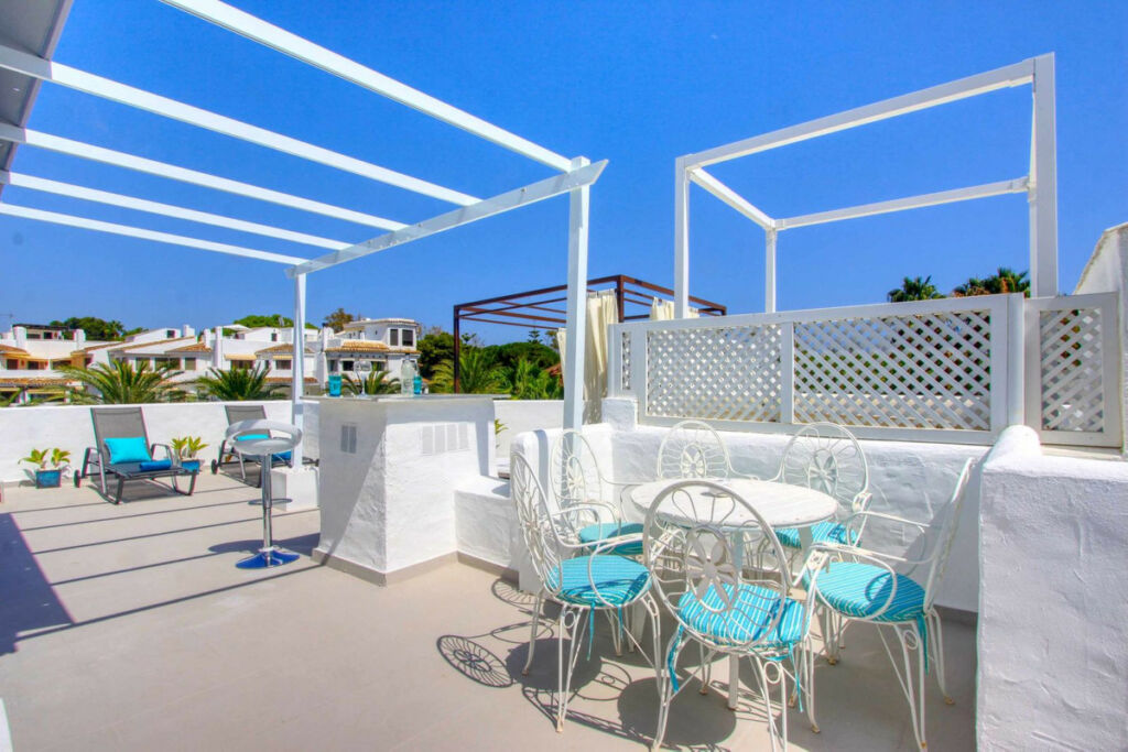 Penthouse Elviria Málaga - image 28