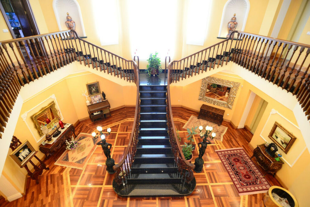 Detached Villa Málaga Este Málaga - image 14