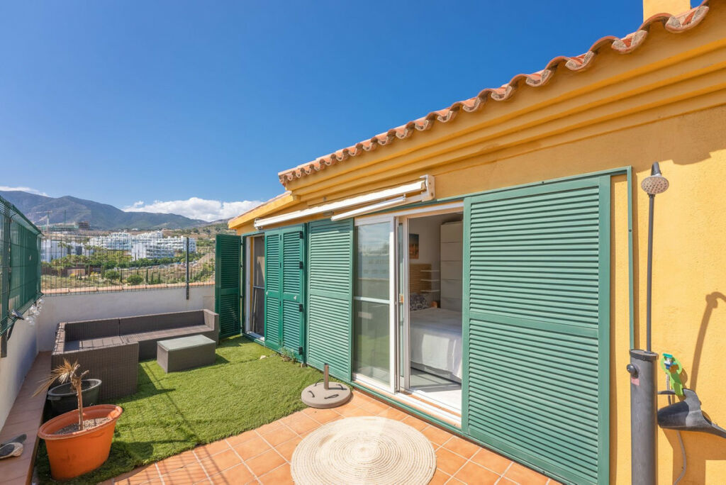 Penthouse Fuengirola Málaga - image 14
