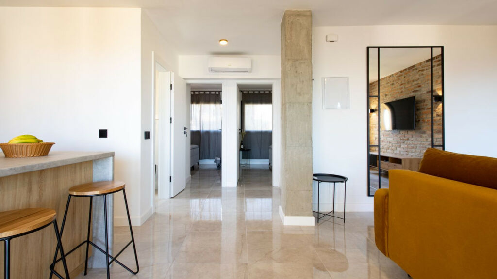 Middle Floor Apartment Torrenueva Málaga - image 14