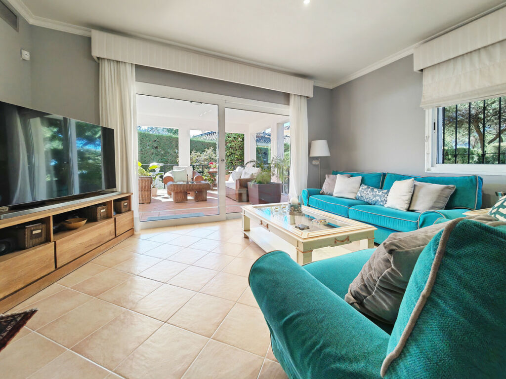Detached Villa Marbesa Málaga - image 14