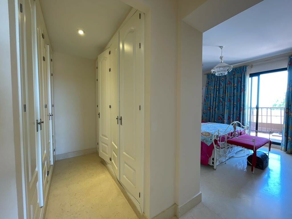 Penthouse Benahavís Málaga - image 14