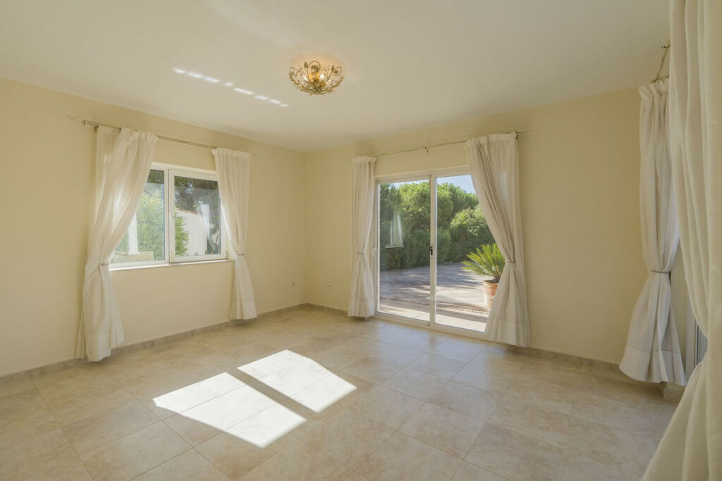 Detached Villa Valtocado Málaga - image 15