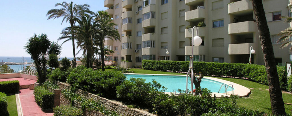 Penthouse Estepona Málaga - image 7