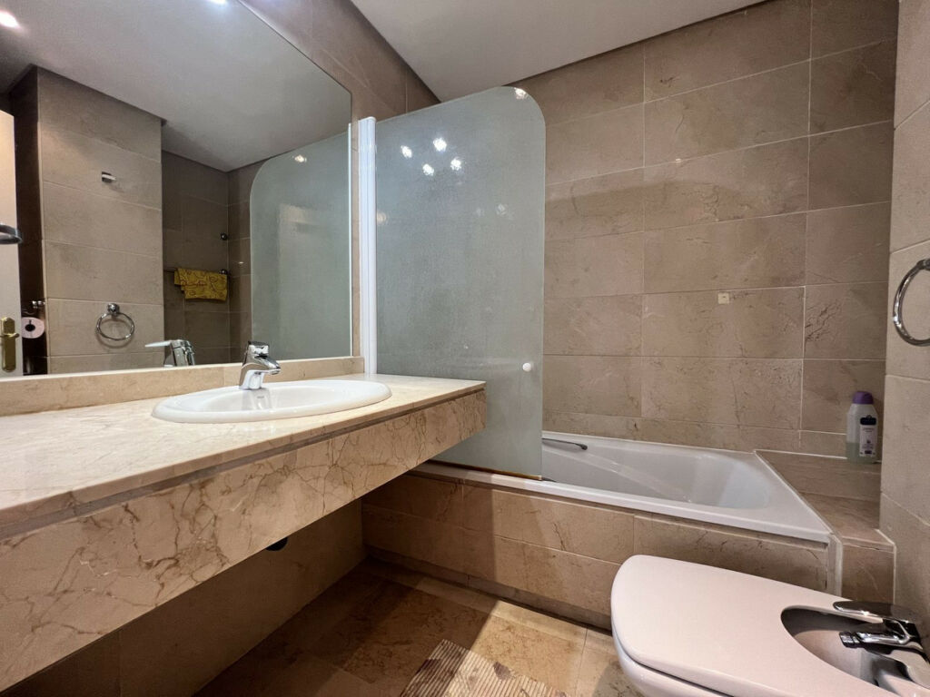Penthouse The Golden Mile Málaga - image 14