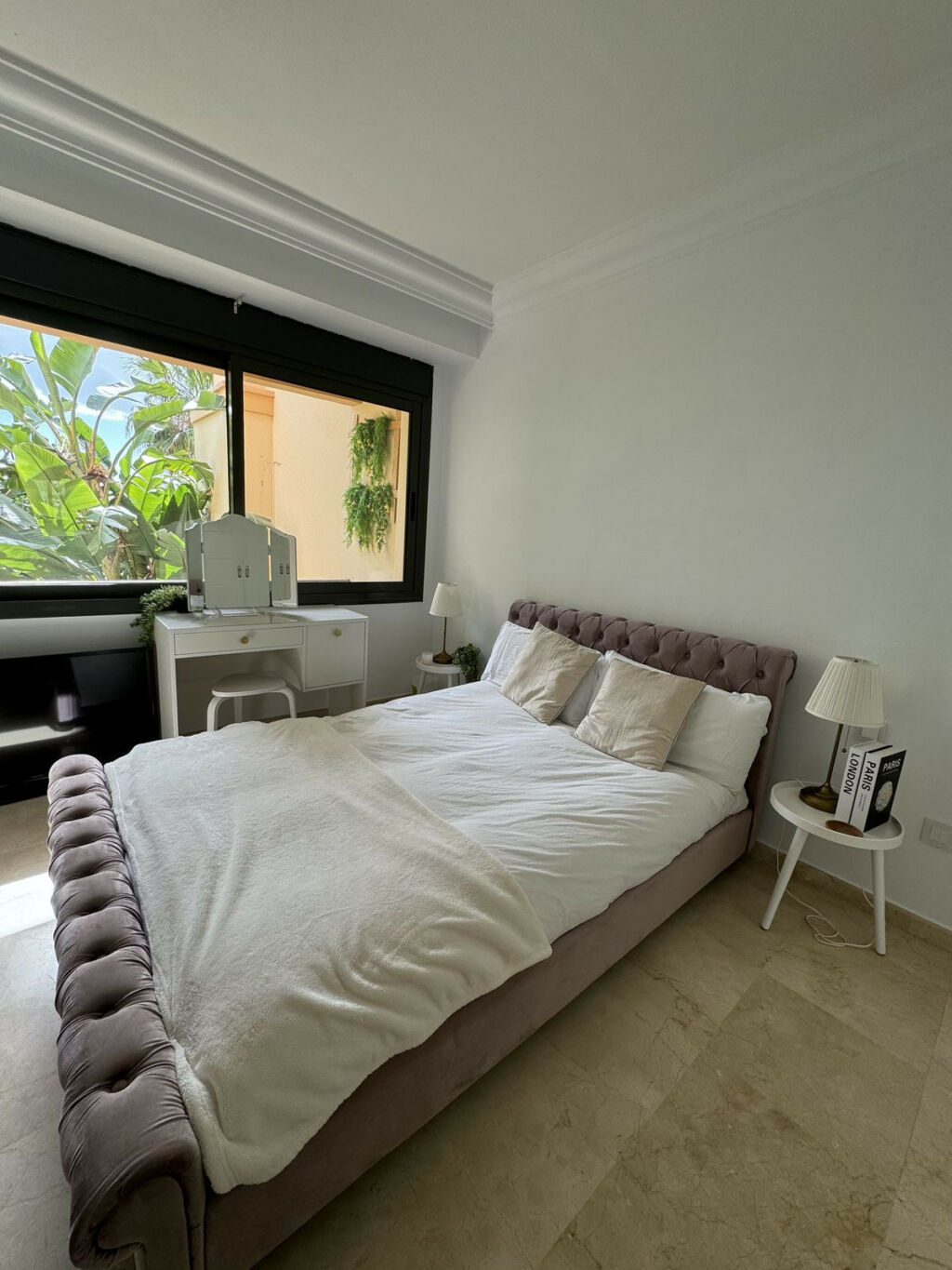 Middle Floor Apartment Nueva Andalucía Málaga - image 15