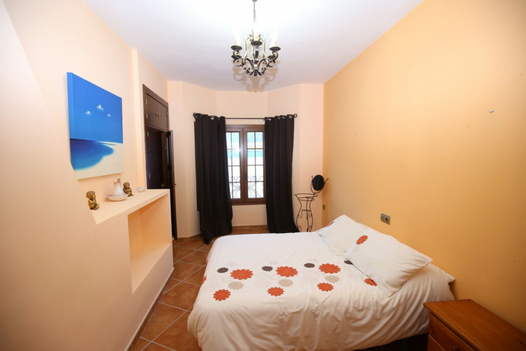 Detached Villa Benamargosa Málaga - image 14