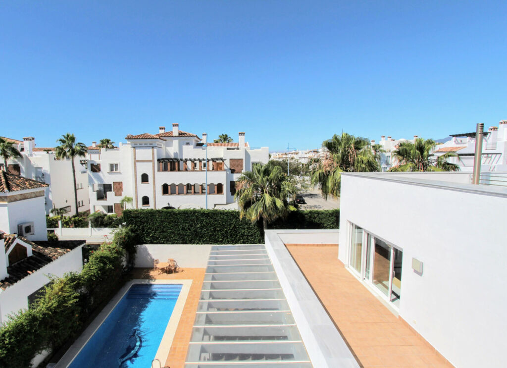 Detached Villa San Pedro de Alcántara Málaga - image 14