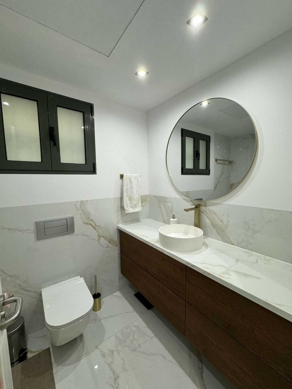 Middle Floor Apartment Nueva Andalucía Málaga - image 16