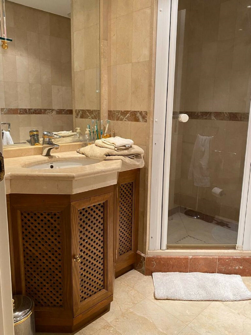 Ground Floor Apartment Puerto Banús Málaga - image 15