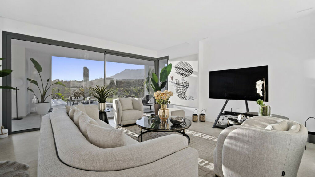 Detached Villa Marbella Málaga - image 15