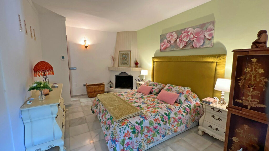 Detached Villa Mijas Málaga - image 15