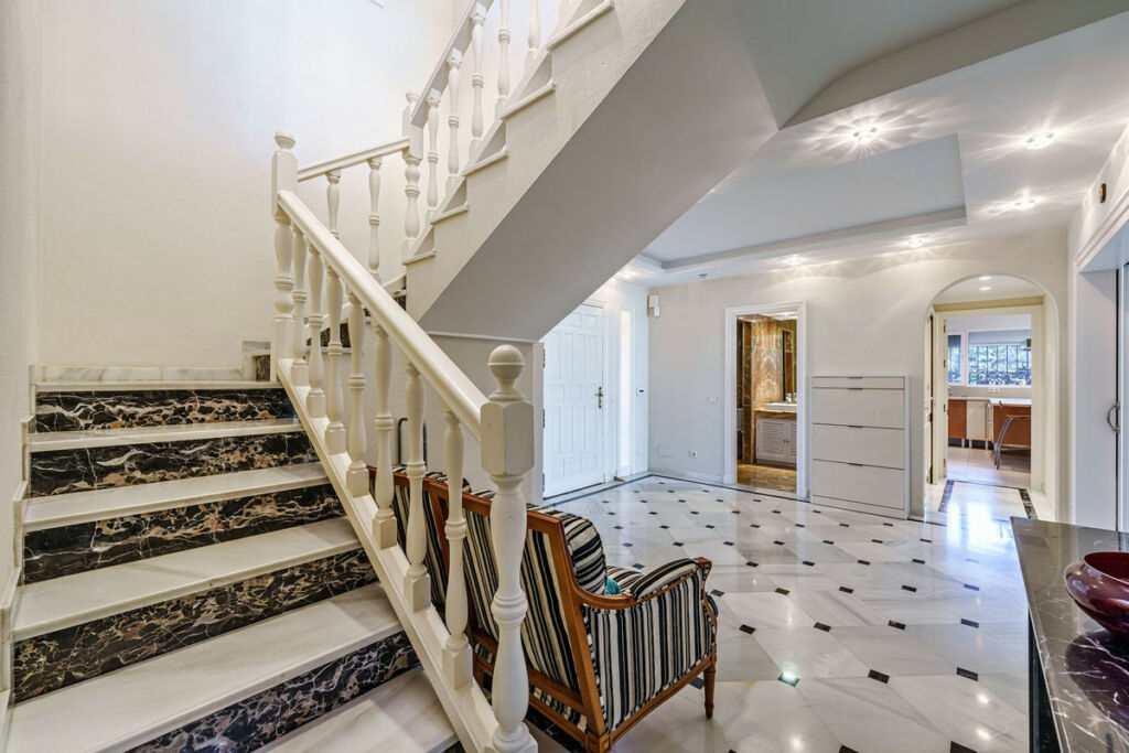 Detached Villa Benamara Málaga - image 16