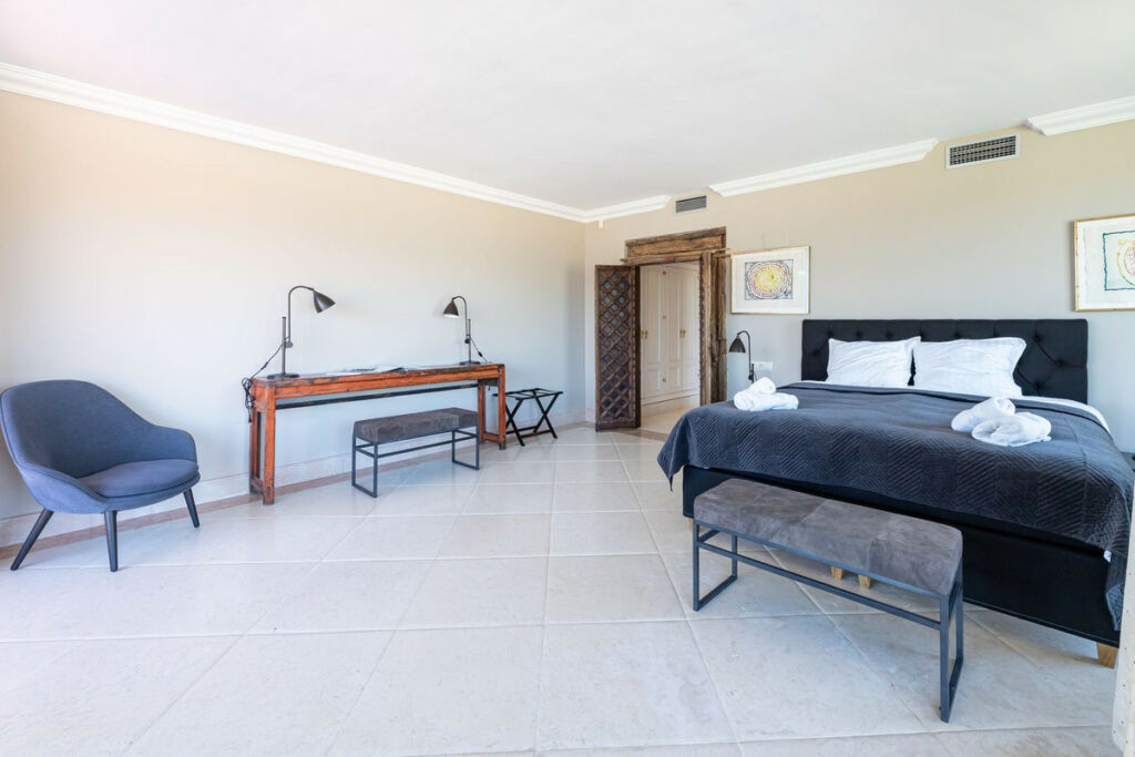 Penthouse Nueva Andalucía Málaga - image 17