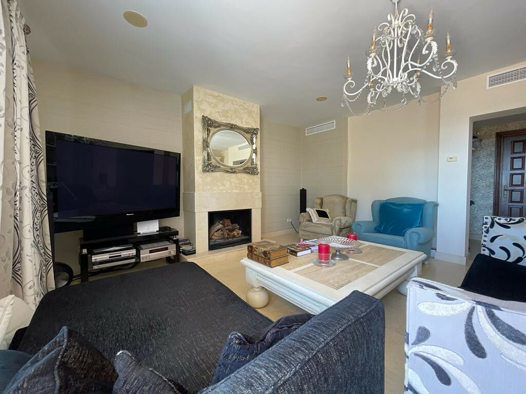 Penthouse Benahavís Málaga - image 16