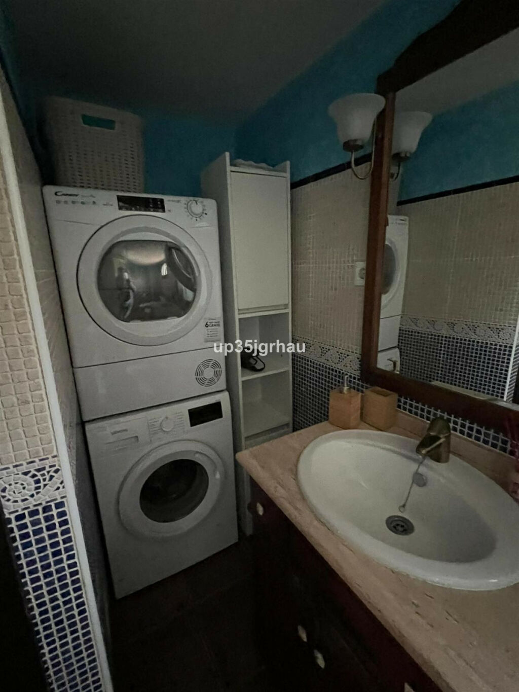 Detached Villa Estepona Málaga - image 16