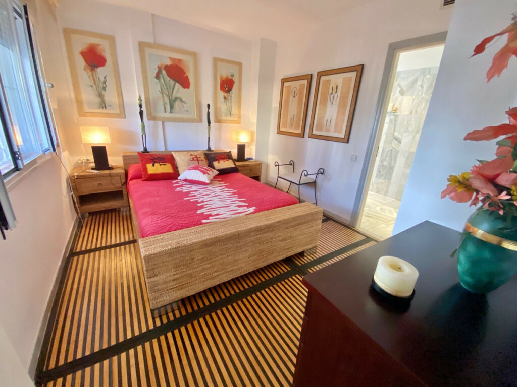 Middle Floor Apartment Nagüeles Málaga - image 16