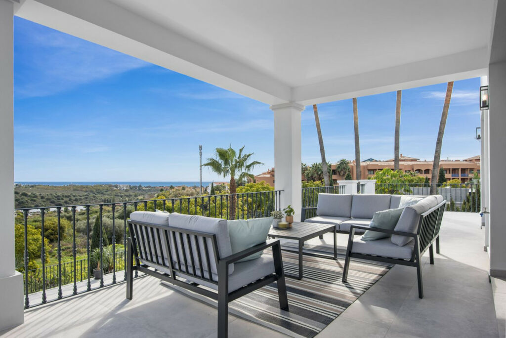 Detached Villa Los Flamingos Málaga - image 16