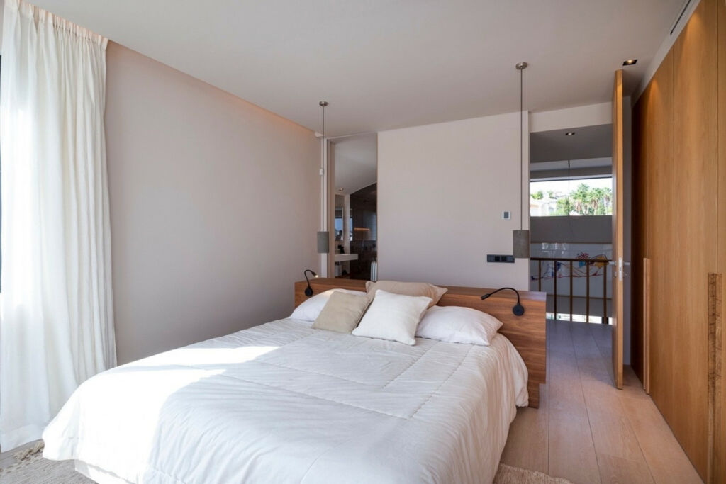 Detached Villa Nueva Andalucía Málaga - image 16