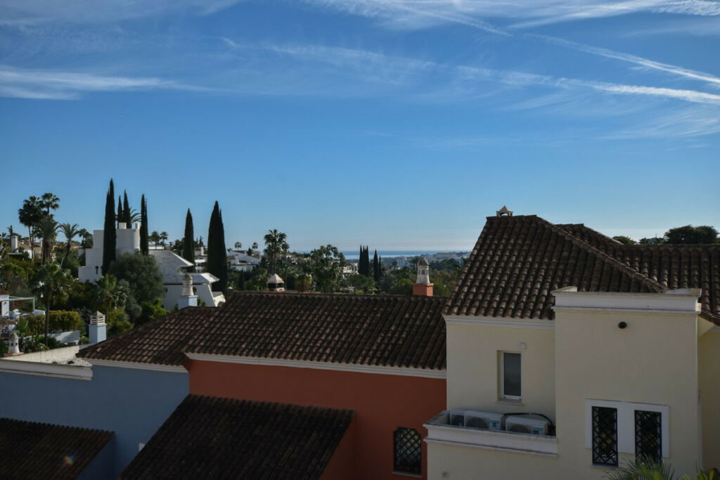Townhouse Nueva Andalucía Málaga - image 16