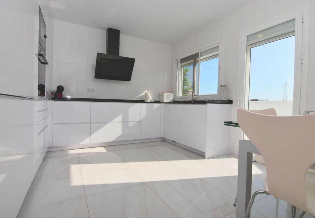 Semi-Detached House Fuengirola Málaga - image 16