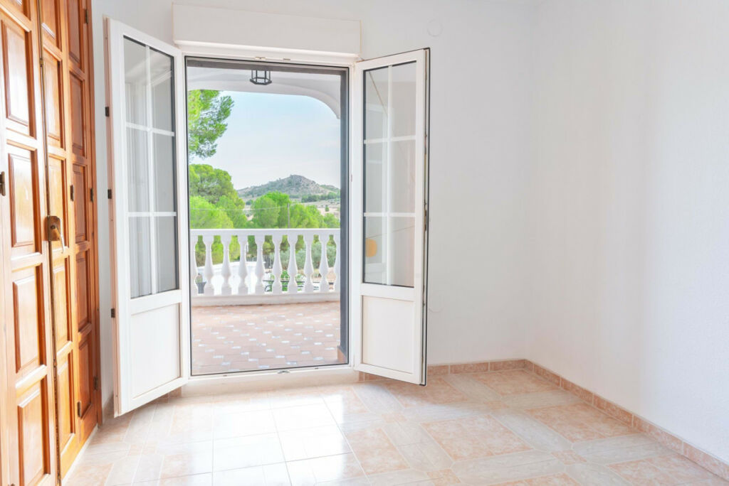 Detached Villa Yecla Murcia - image 16