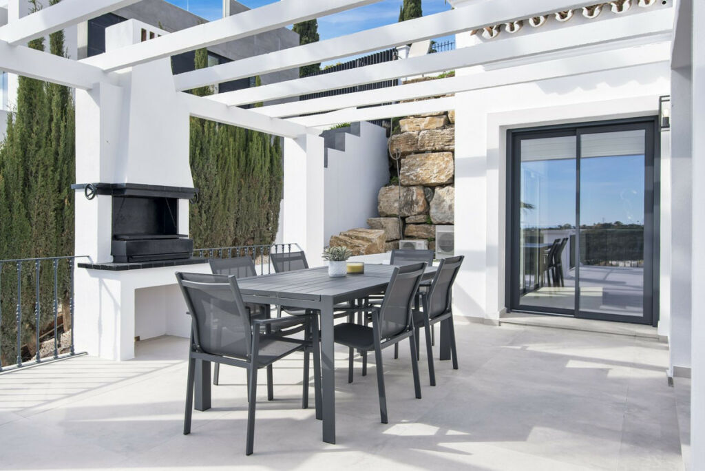 Detached Villa Los Flamingos Málaga - image 17