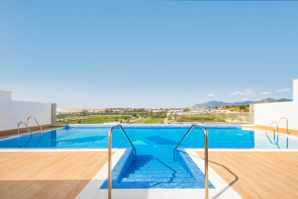 Middle Floor Apartment La Campana Málaga - image 18