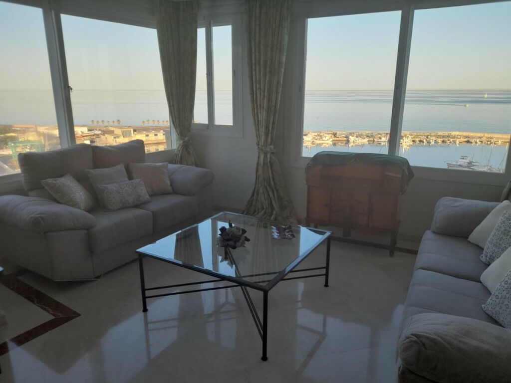 Penthouse Estepona Málaga - image 14