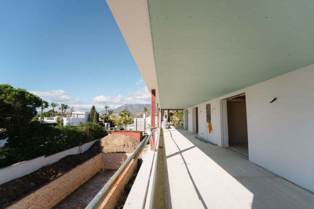 Detached Villa Las Chapas Málaga - image 17