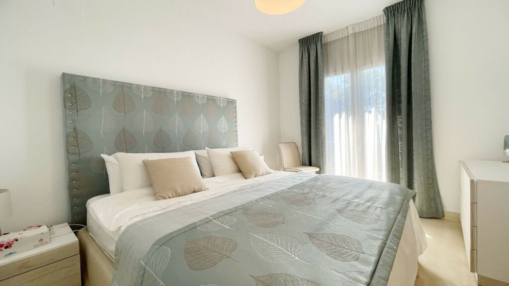 Penthouse Duplex Nueva Andalucía Málaga - image 17
