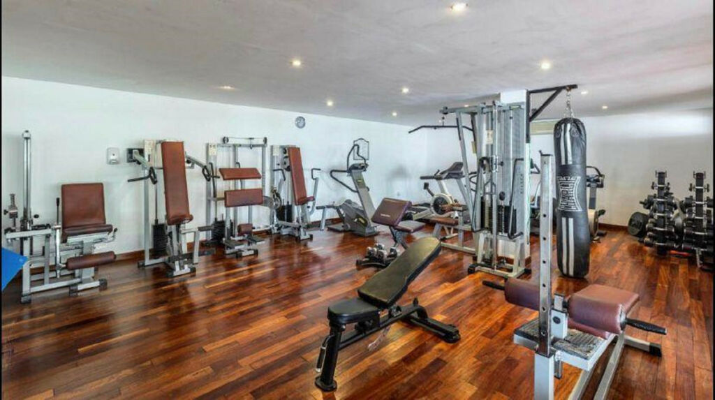 Ground Floor Apartment Puerto Banús Málaga - image 17