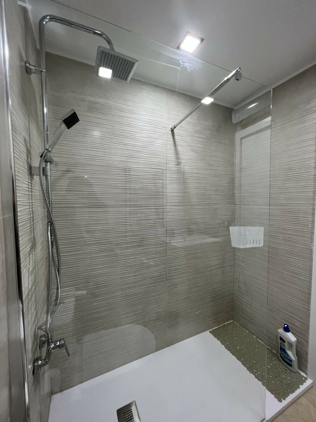 Ground Floor Apartment Puerto de Cabopino Málaga - image 17