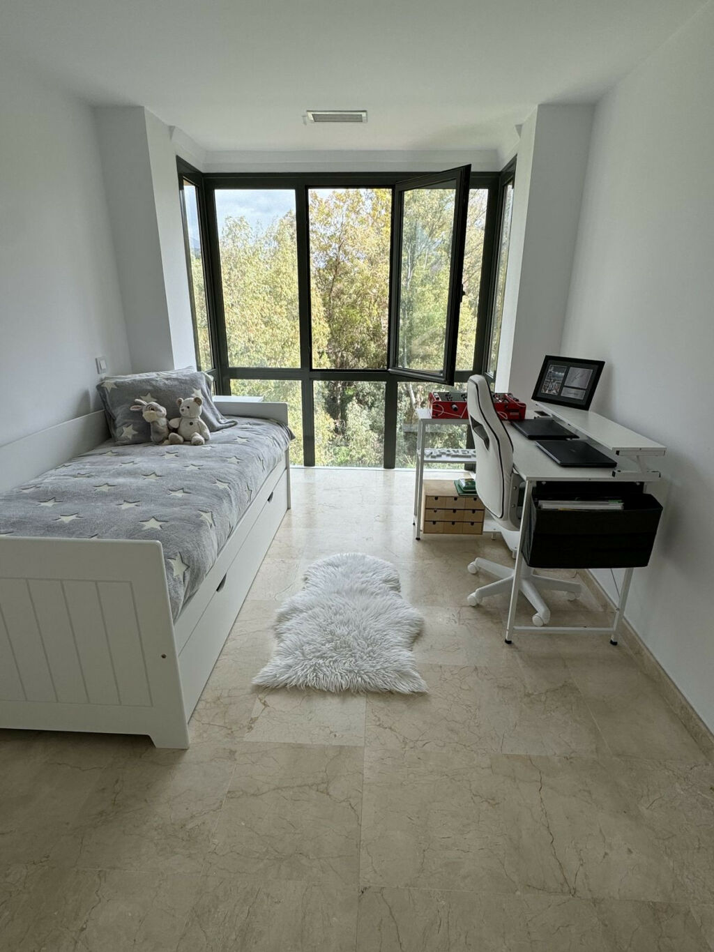 Middle Floor Apartment Nueva Andalucía Málaga - image 18
