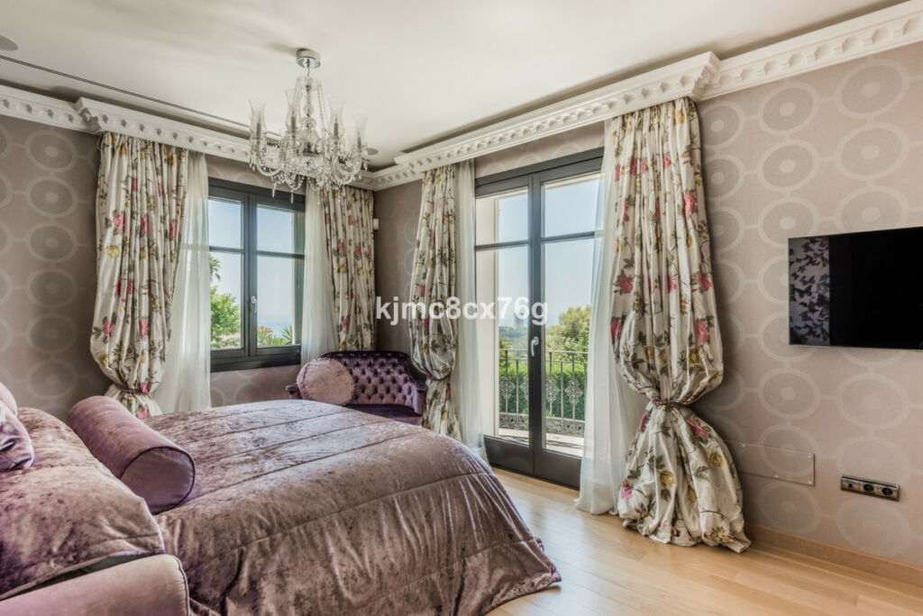 Detached Villa Hacienda Las Chapas Málaga - image 17