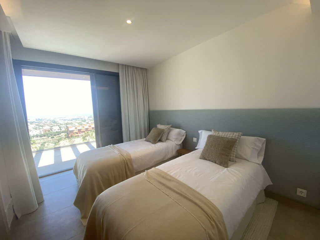 Detached Villa Benahavís Málaga - image 17
